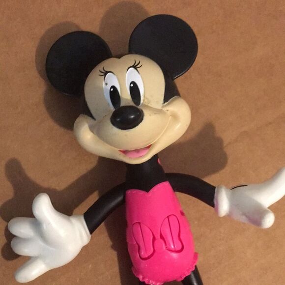 Minnie Mouse 2016 Toy - Picture 2 of 8